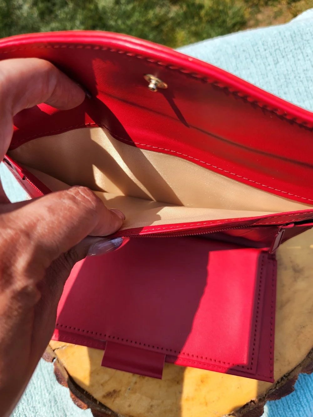 Buxton Heiress Organizer Clutch in red